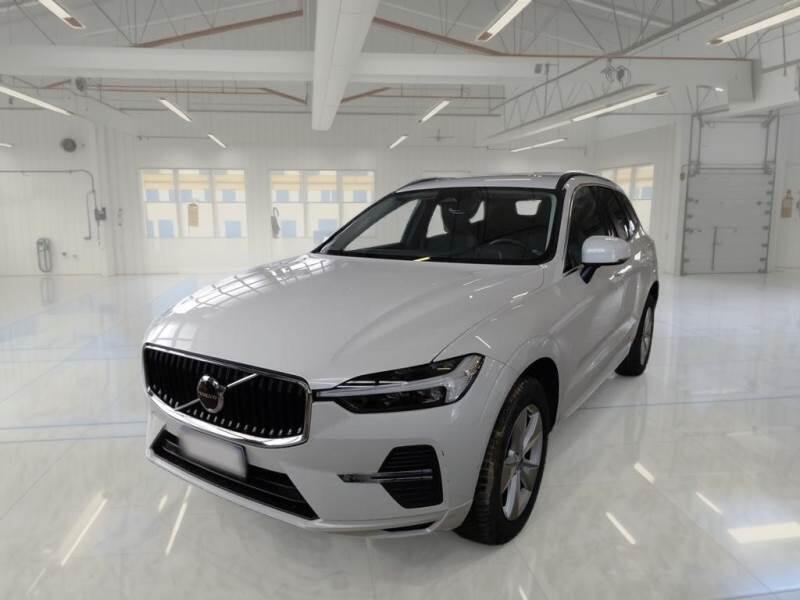Volvo XC60 SUV B4 D AUTOMATICO CORE — Noleggio Lungo Termine Usato da €523/mese