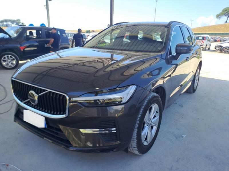 Volvo XC60 SUV B4 D AUTOMATICO CORE — Noleggio Lungo Termine Usato da €528/mese