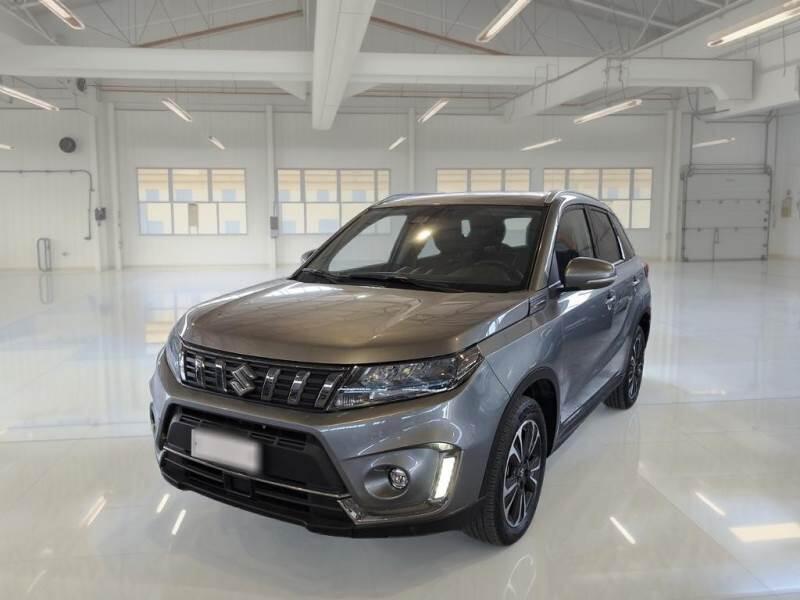 Suzuki Vitara SUV 1.5 140V HYBRID STARVIEW AUTO — Noleggio Lungo Termine Usato da €338/mese