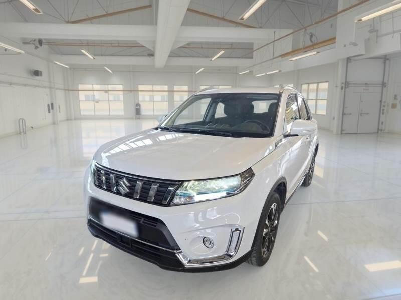 Suzuki Vitara SUV 1.5 140V HYBRID STARVIEW AUTO — Noleggio Lungo Termine Usato da €340/mese